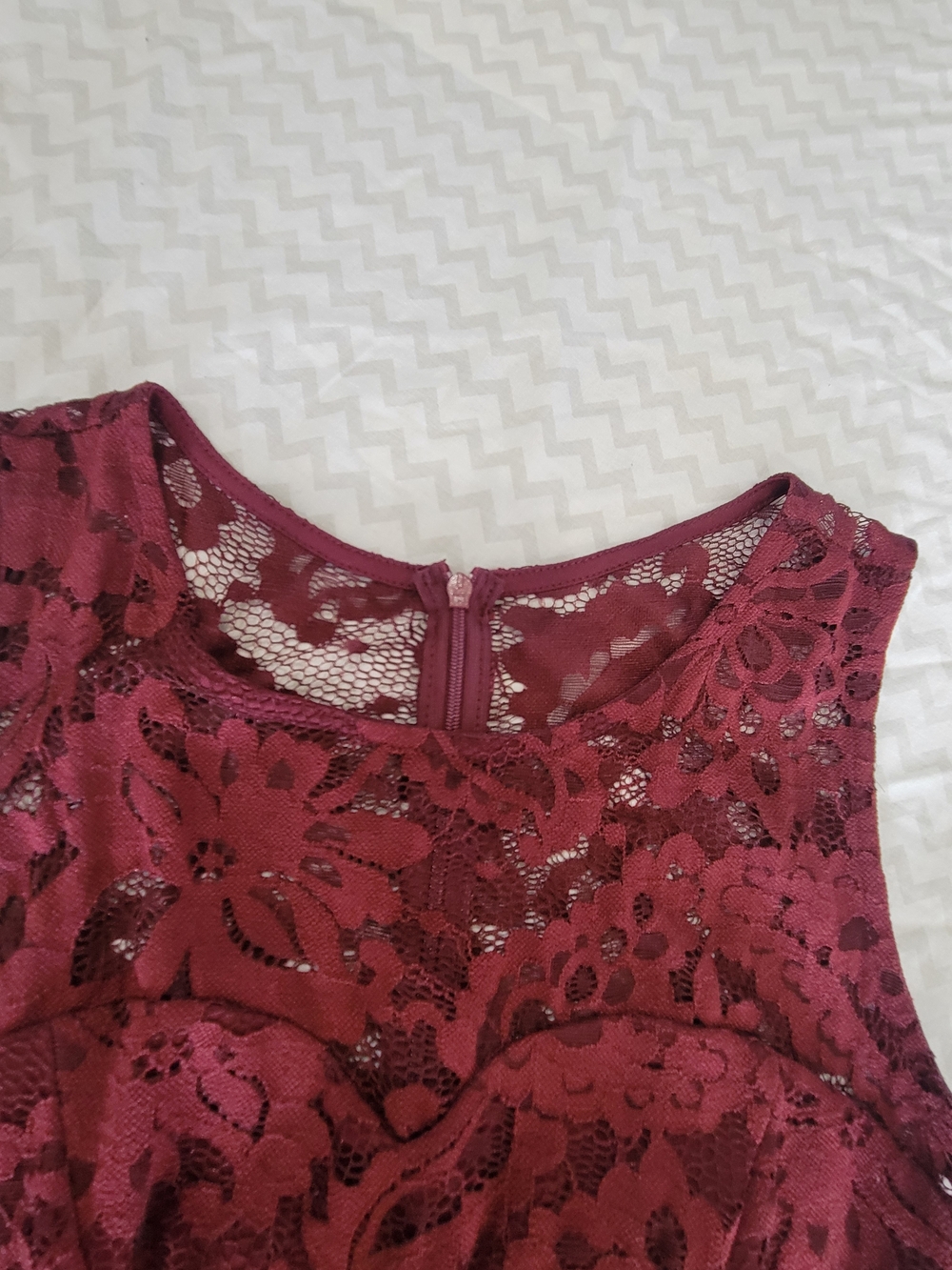 Sleeveless Burgundy Lace High-Low Dress Sz XS - Picture 8 of 11